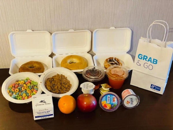 Holiday Inn Express Maspeth Hotel image 6